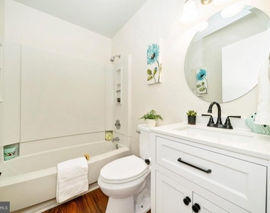 52 Cherry Bend Court - Photo Thumbnail 37