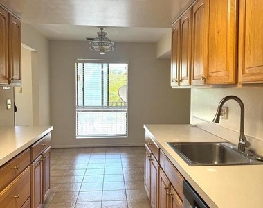 13207 Dairymaid Drive - Photo Thumbnail 6