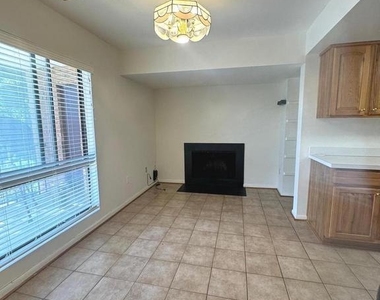 13207 Dairymaid Drive - Photo Thumbnail 5