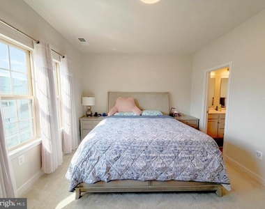 19536 Montgomery Village Avenue - Photo Thumbnail 30