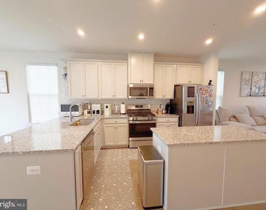 19536 Montgomery Village Avenue - Photo Thumbnail 10