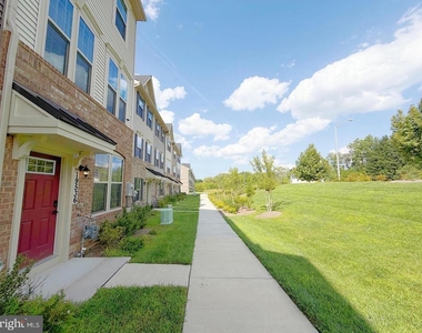 19536 Montgomery Village Avenue - Photo Thumbnail 4