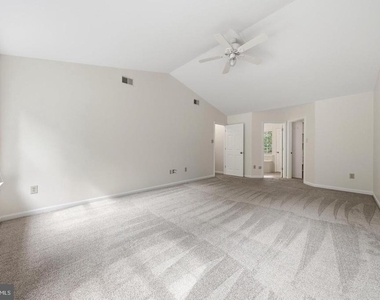 6728 Oakridge Road - Photo Thumbnail 23