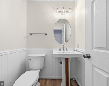 6728 Oakridge Road - Photo Thumbnail 19