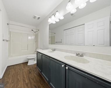 6728 Oakridge Road - Photo Thumbnail 33