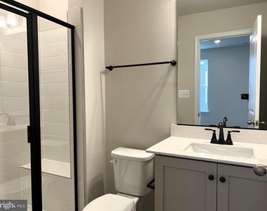 5368 Siri Court - Photo Thumbnail 3