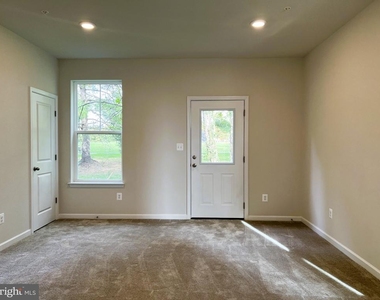 5368 Siri Court - Photo Thumbnail 2