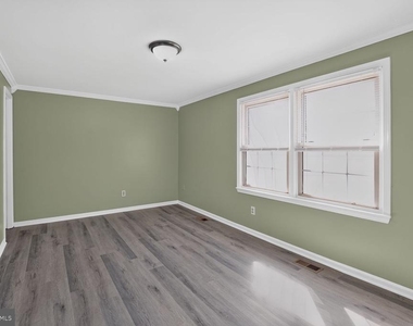 5367 King Arthur Circle - Photo Thumbnail 2