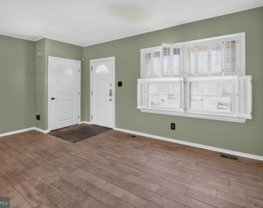 5367 King Arthur Circle - Photo Thumbnail 15