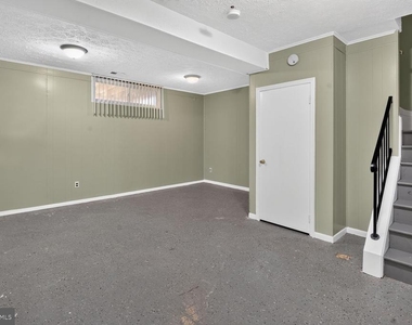 5367 King Arthur Circle - Photo Thumbnail 16
