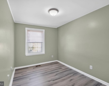 5367 King Arthur Circle - Photo Thumbnail 12