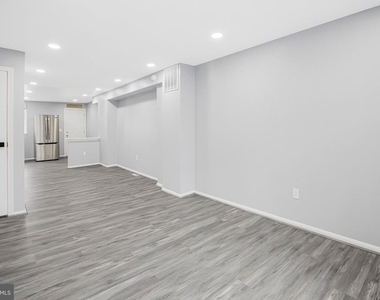 1145 W Cross Street - Photo Thumbnail 6