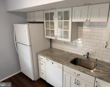 382 Homeland Southway - Photo Thumbnail 1