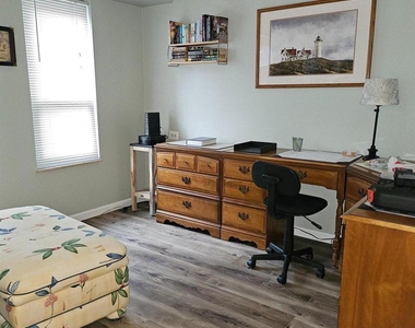 304 Forbes Street - Photo Thumbnail 7