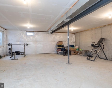 409 Galway Court - Photo Thumbnail 45