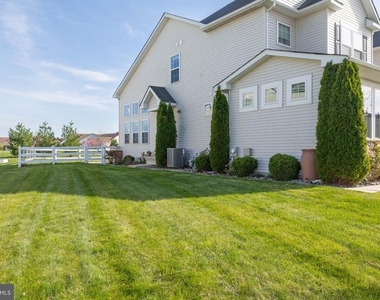 409 Galway Court - Photo Thumbnail 5