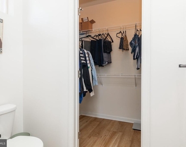 409 Galway Court - Photo Thumbnail 33