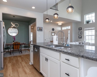 409 Galway Court - Photo Thumbnail 18