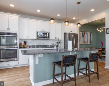 409 Galway Court - Photo Thumbnail 16