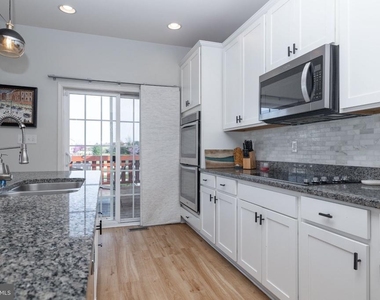 409 Galway Court - Photo Thumbnail 19