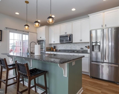 409 Galway Court - Photo Thumbnail 14