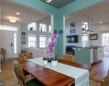 409 Galway Court - Photo Thumbnail 21