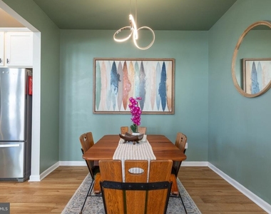 409 Galway Court - Photo Thumbnail 22