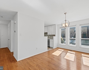 521 Brummel Court Nw - Photo Thumbnail 10