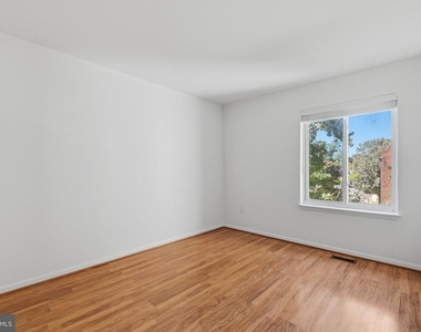521 Brummel Court Nw - Photo Thumbnail 21