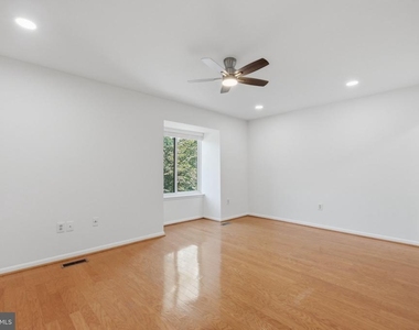 521 Brummel Court Nw - Photo Thumbnail 25