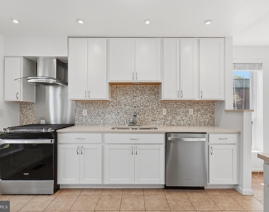 521 Brummel Court Nw - Photo Thumbnail 5
