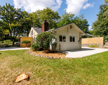 2323 Yost Boulevard - Photo Thumbnail 20