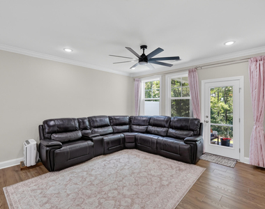 1752 Alpine Summer Lane - Photo Thumbnail 11