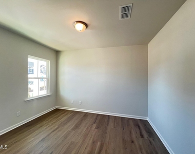 1312 Hollyview Avenue - Photo Thumbnail 1
