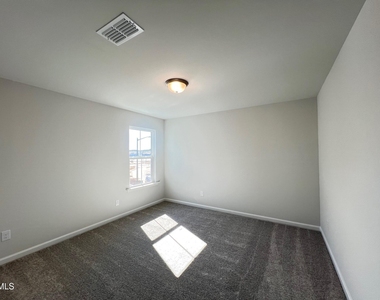 1312 Hollyview Avenue - Photo Thumbnail 10