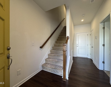 1046 Salt Glaze Lane - Photo Thumbnail 2