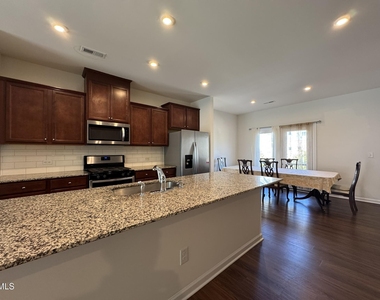 1046 Salt Glaze Lane - Photo Thumbnail 6