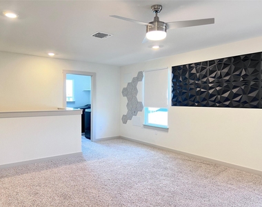 2108 Daleside Ln - Photo Thumbnail 21