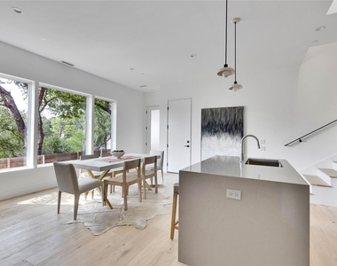 1118 W 7th St - Photo Thumbnail 16