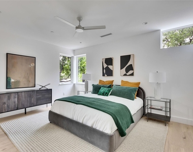 1118 W 7th St - Photo Thumbnail 18
