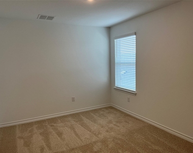 270 Pepperbark Loop - Photo Thumbnail 22