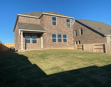 270 Pepperbark Loop - Photo Thumbnail 25