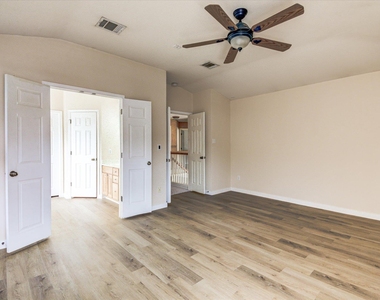 722 Settlement St - Photo Thumbnail 15