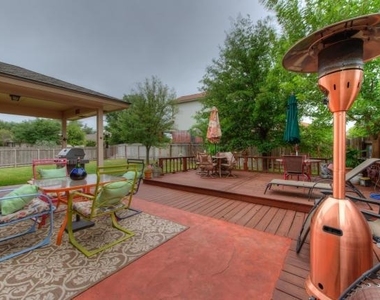 722 Settlement St - Photo Thumbnail 32