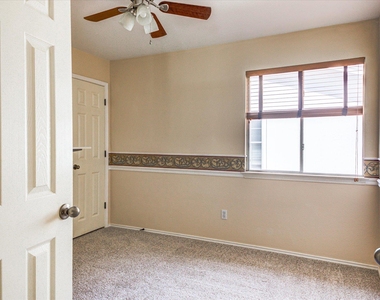 722 Settlement St - Photo Thumbnail 21
