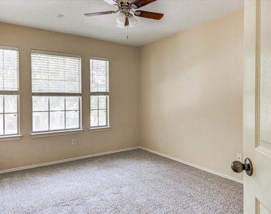 722 Settlement St - Photo Thumbnail 23