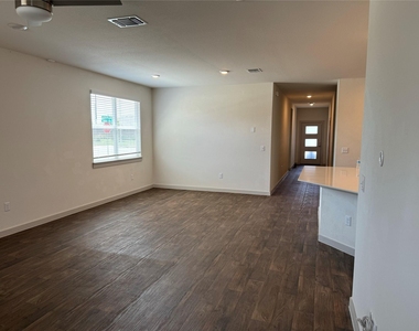 13009 Kearns Dr - Photo Thumbnail 8