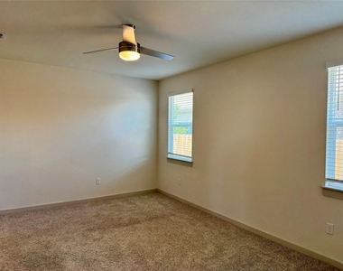 13009 Kearns Dr - Photo Thumbnail 11