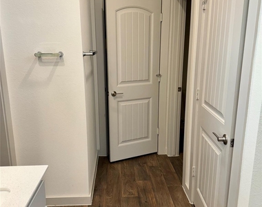 13009 Kearns Dr - Photo Thumbnail 14