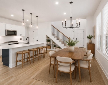 825 Olinda Way - Photo Thumbnail 3